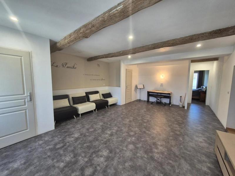 Maison de village - 290 m² - 7 pièces