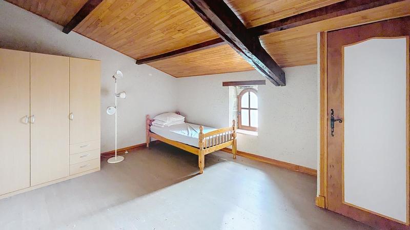 Maison - 168 m² - 7 pièces