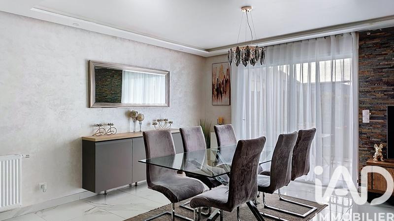 Maison - 110 m² - 5 pièces