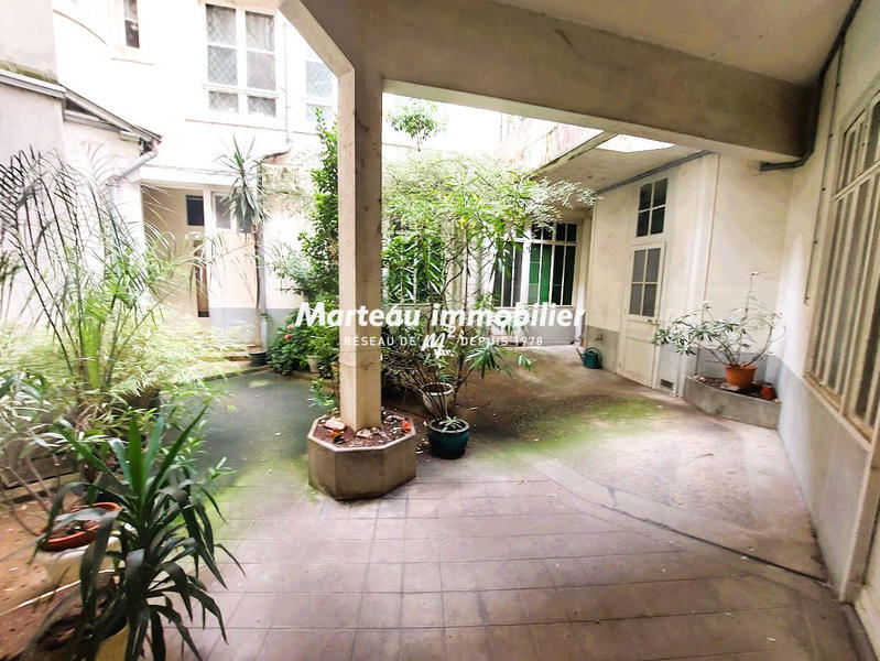 Appartement - 195 m² - 6 pièces