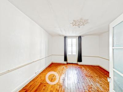 Appartement - 77 m² - 3 pièces