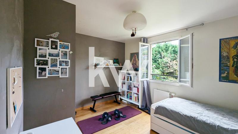 Maison - 184 m² - 8 pièces