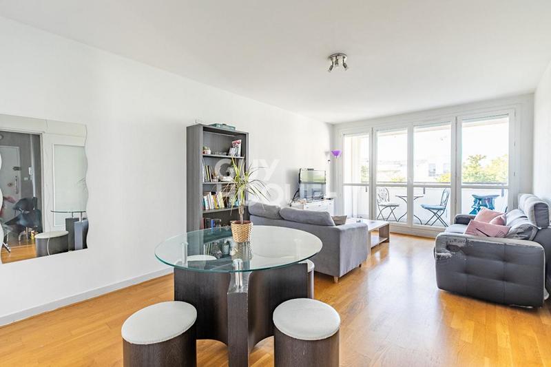 Appartement - 84 m² - 4 pièces