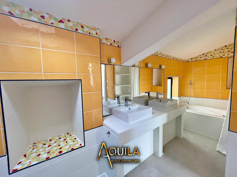 Maison de village - 150 m² - 6 pièces