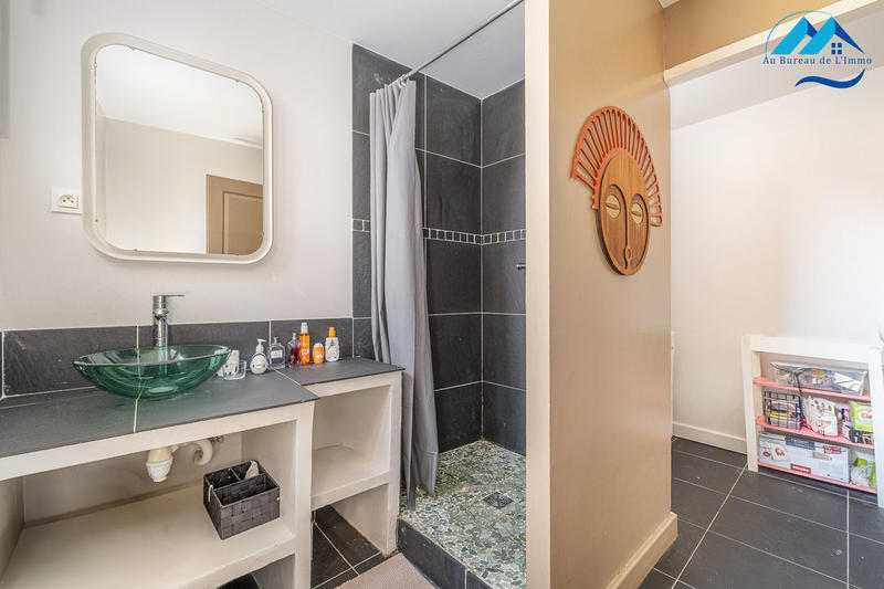 Maison - 197 m² - 8 pièces