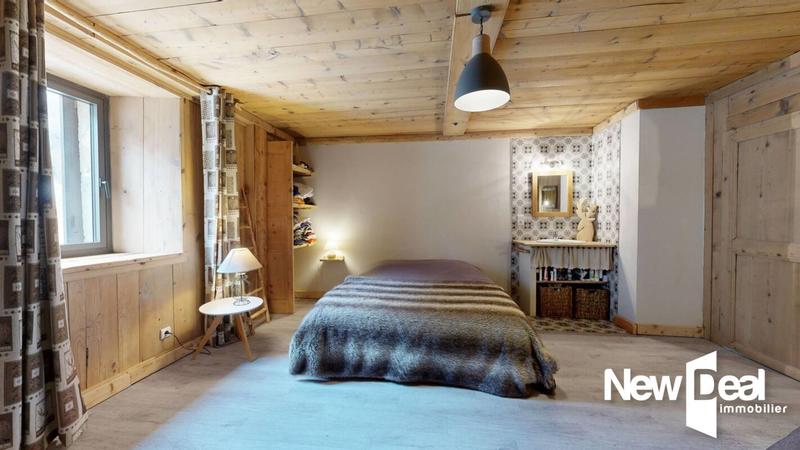 Maison en pierre - 380 m² - 11 pièces