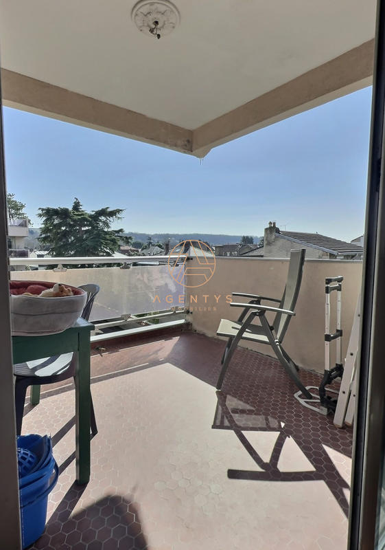 Appartement - 100 m² - 5 pièces