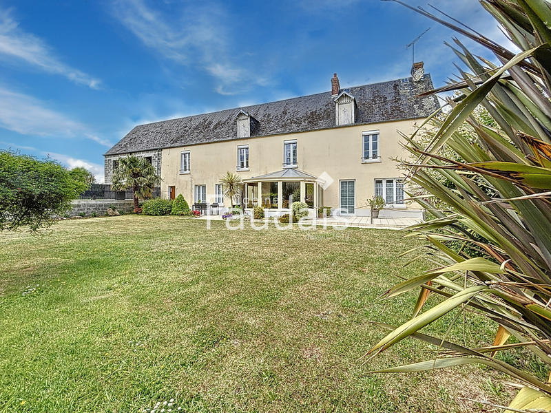 Maison - 195 m² - 7 pièces