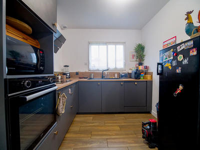 Maison - 90 m² - 4 pièces