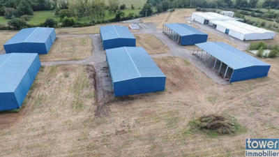 Local d'activités - 9 637 m²