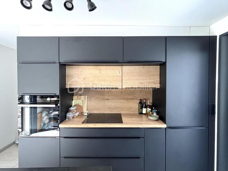 Maison traditionnelle - 164 m² - 7 pièces