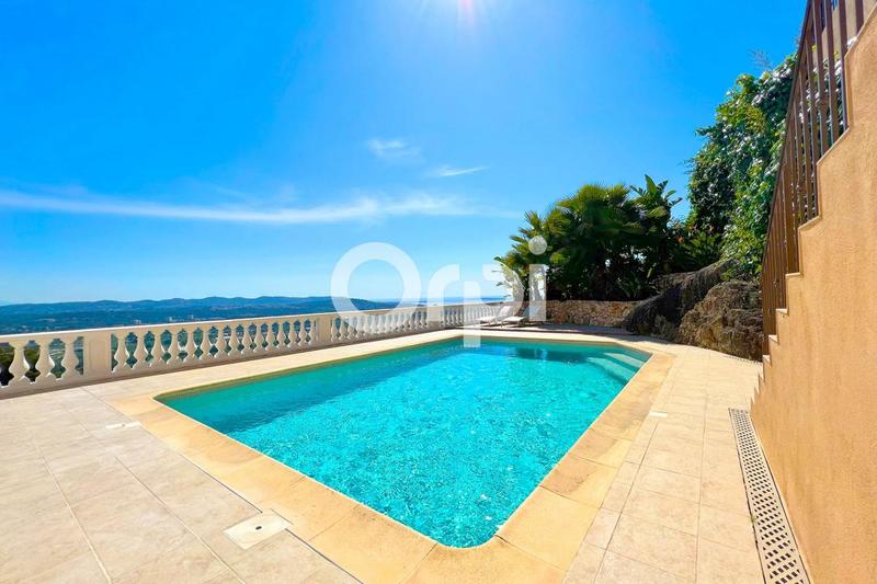 Maison - 240 m² - 8 pièces