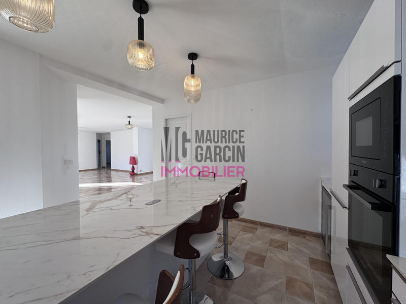 Maison - 167 m² - 7 pièces