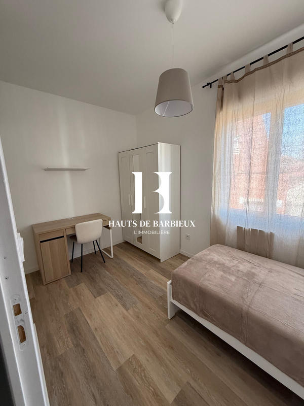 Maison - 84 m² - 6 pièces