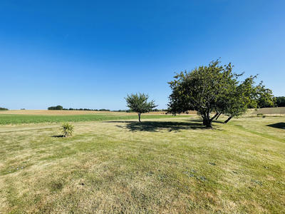 Maison - 221 m² - 7 pièces