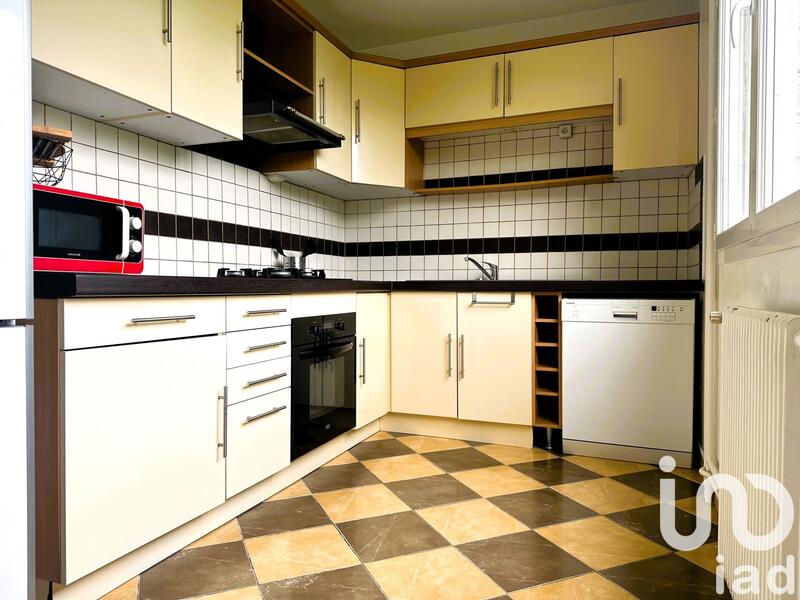 Appartement - 92 m² - 5 pièces