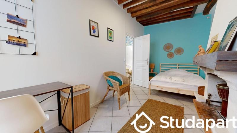 Chambre - 15 m² - 1 pièce