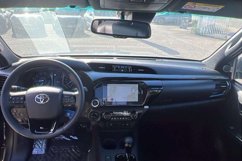 Toyota Hilux X-Tra d-4d 204 Bva Invinc