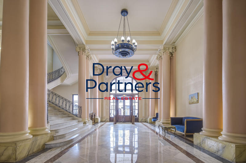 Appartement - 65 m² - 2 pièces