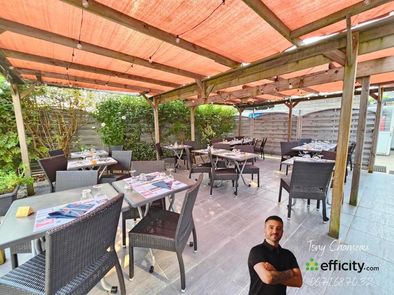 Bureau - 880 m² - 5 pièces