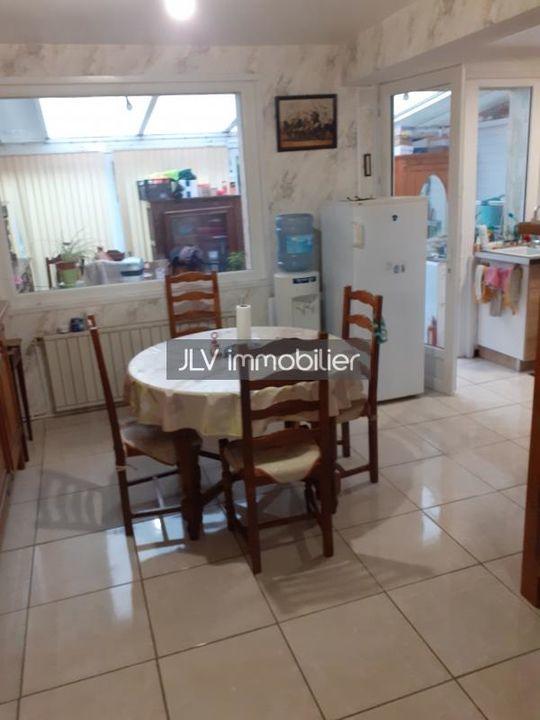 Maison - 78 m² - 6 pièces