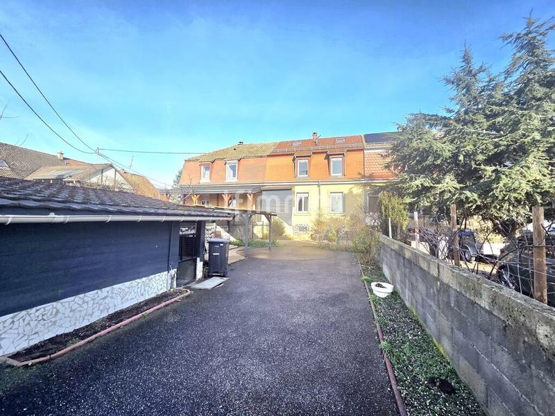 Maison - 102 m² - 5 pièces