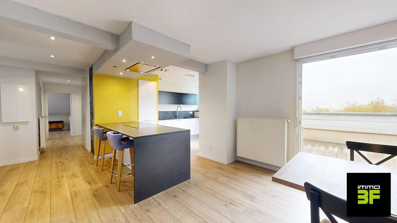 Appartement - 130 m² - 5 pièces