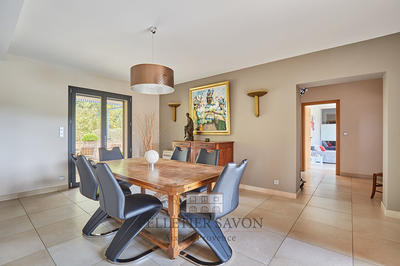 Maison - 200 m² - 6 pièces