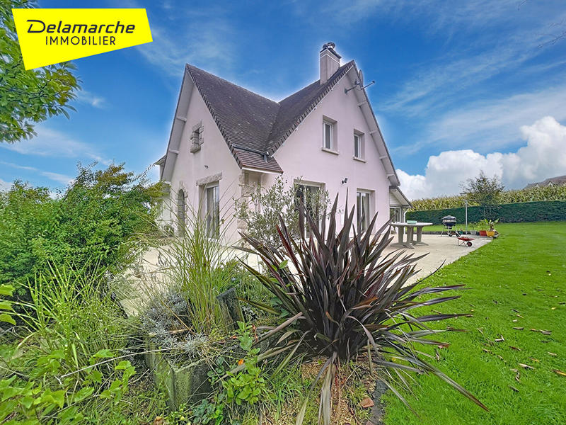 Maison - 220 m² - 8 pièces