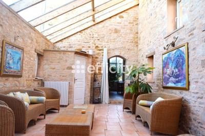 Maison - 250 m² - 8 pièces