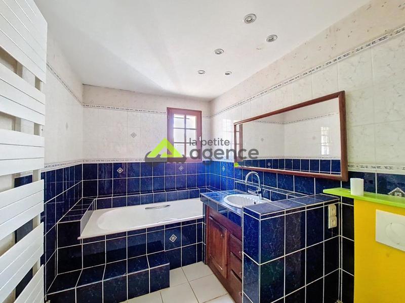 Maison - 170 m² - 7 pièces