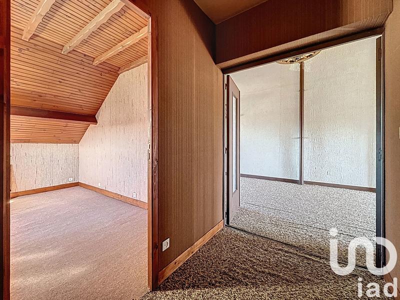 Maison - 180 m² - 8 pièces