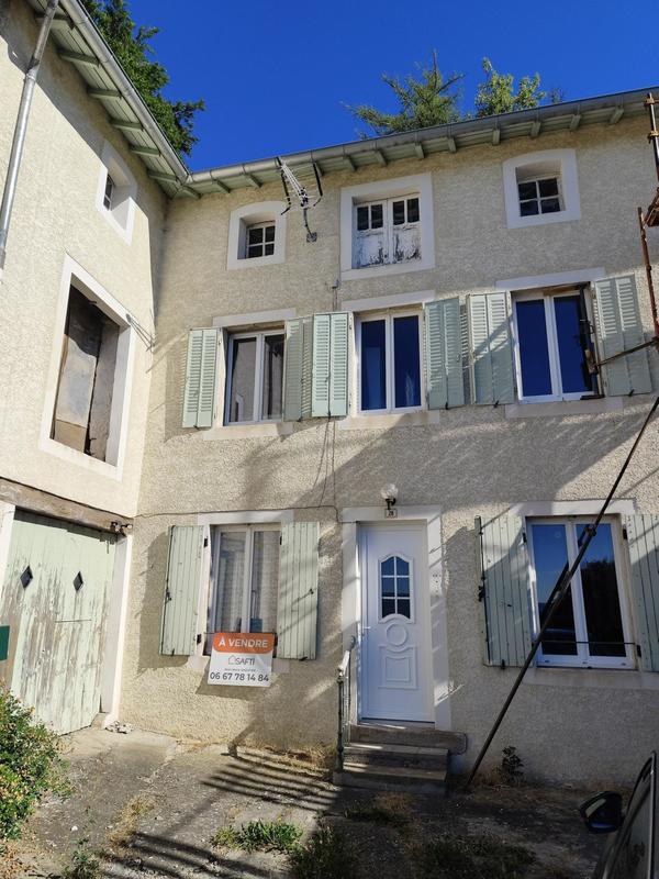 Maison - 95 m² - 4 pièces