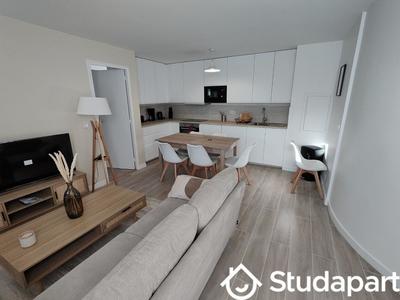 Chambre - 13 m² - 1 pièce