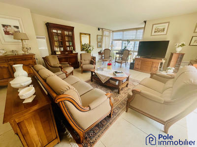 Appartement - 150 m² - 5 pièces