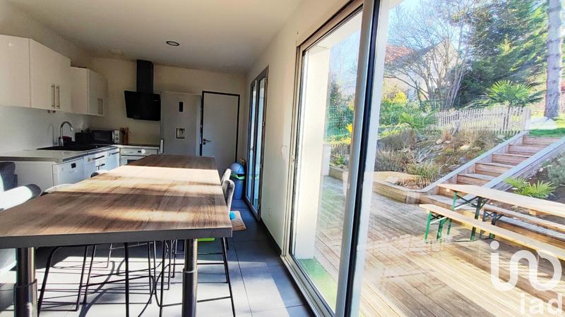 Maison - 91 m² - 5 pièces