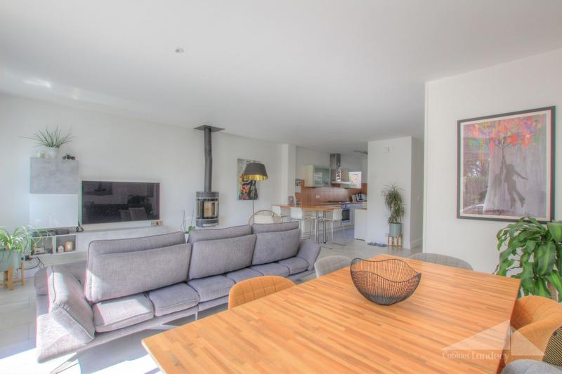 Maison contemporaine - 137 m² - 6 pièces