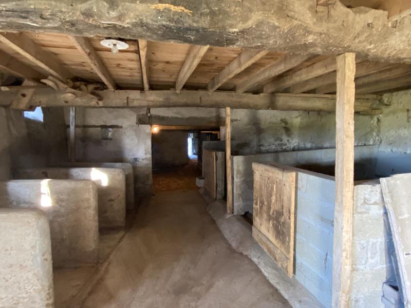 Maison - 400 m² - 12 pièces