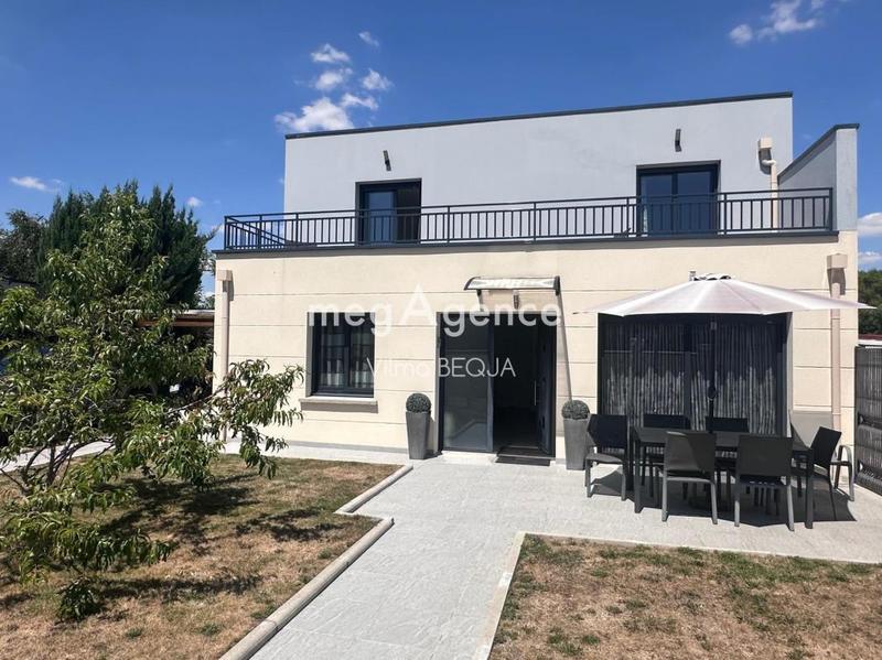 Maison - 100 m² - 4 pièces