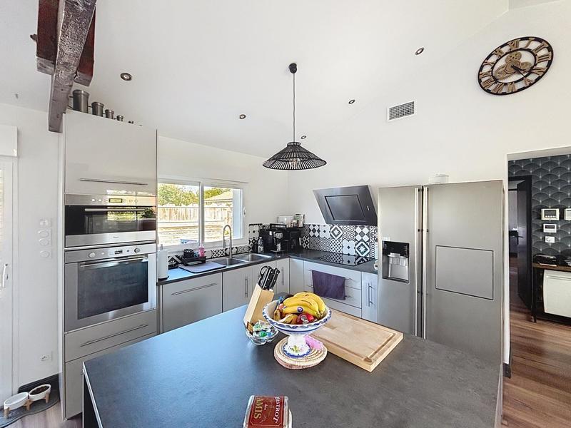 Maison - 103 m² - 5 pièces