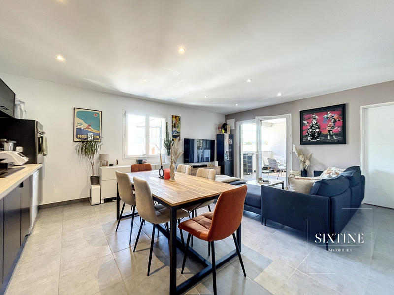 Appartement - 80 m² - 4 pièces