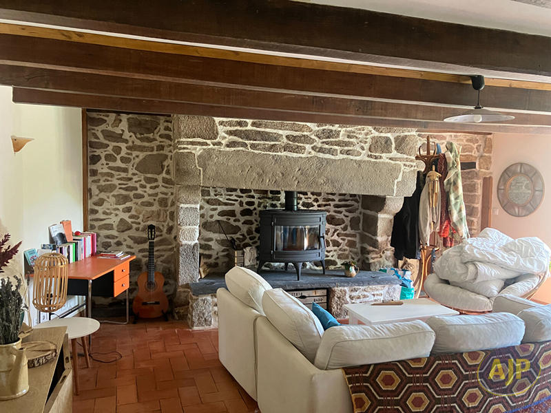 Maison - 180 m² - 8 pièces