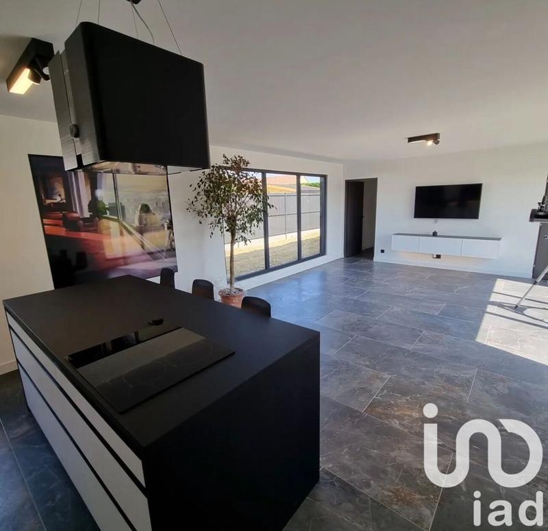 Maison - 90 m² - 3 pièces