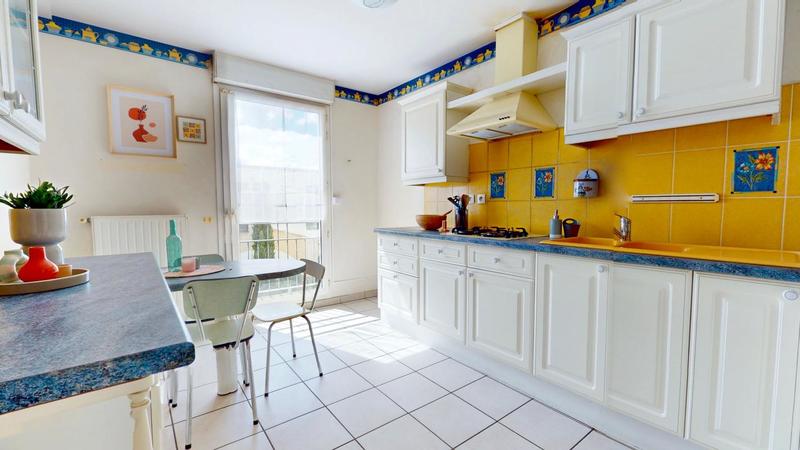 Appartement - 110 m² - 5 pièces