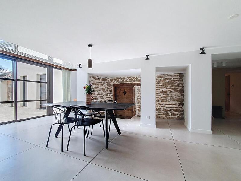 Maison - 201 m² - 4 pièces