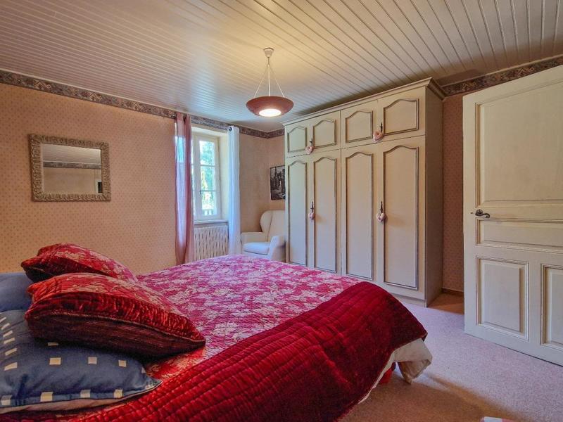 Propriété - 390 m² - 15 pièces