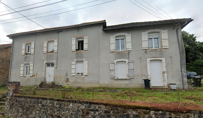 Maison - 200 m² - 10 pièces