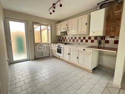 Maison - 72 m² - 4 pièces