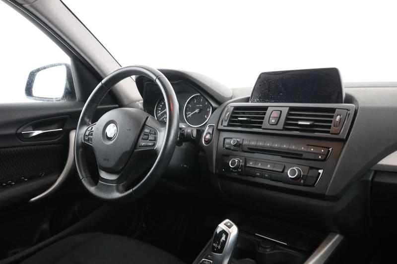 Bmw Série 1 118dA Lounge 5p 143 ch