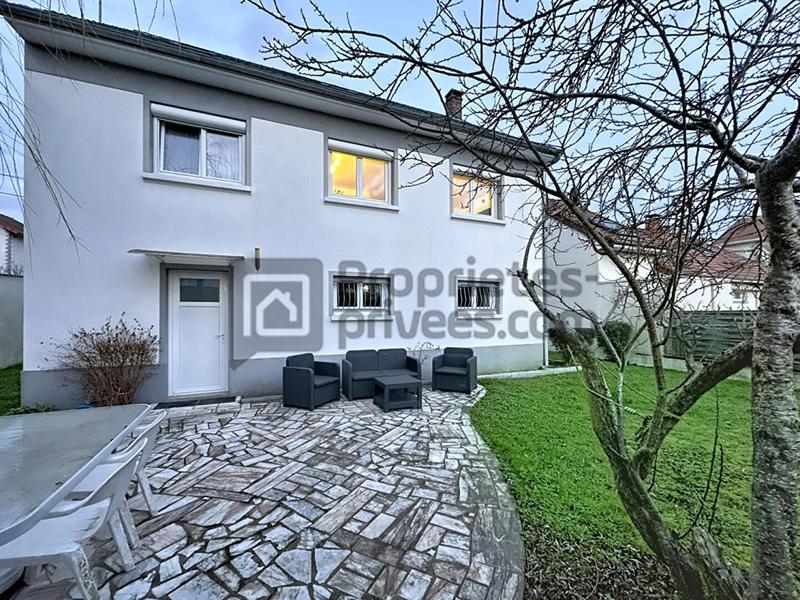 Maison - 186 m² - 6 pièces